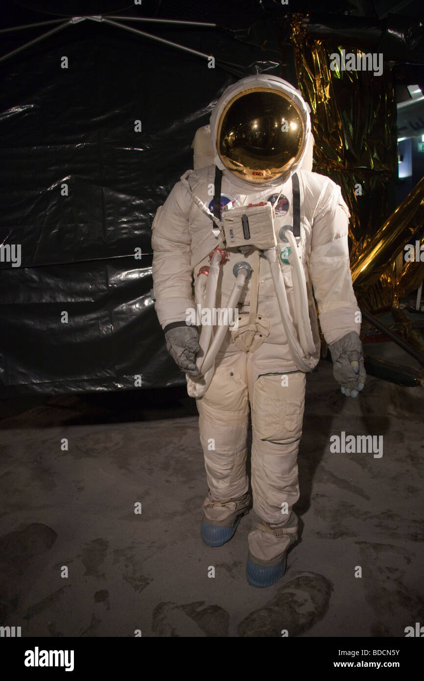 Astronaute apollo lune Banque de photographies et d’images à haute ...