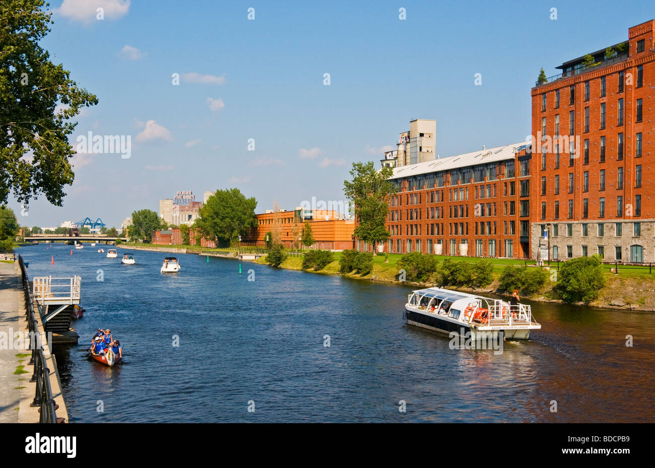 Bateau d'Excursion excursions le long Canal Lachine Montréal Canada Banque D'Images