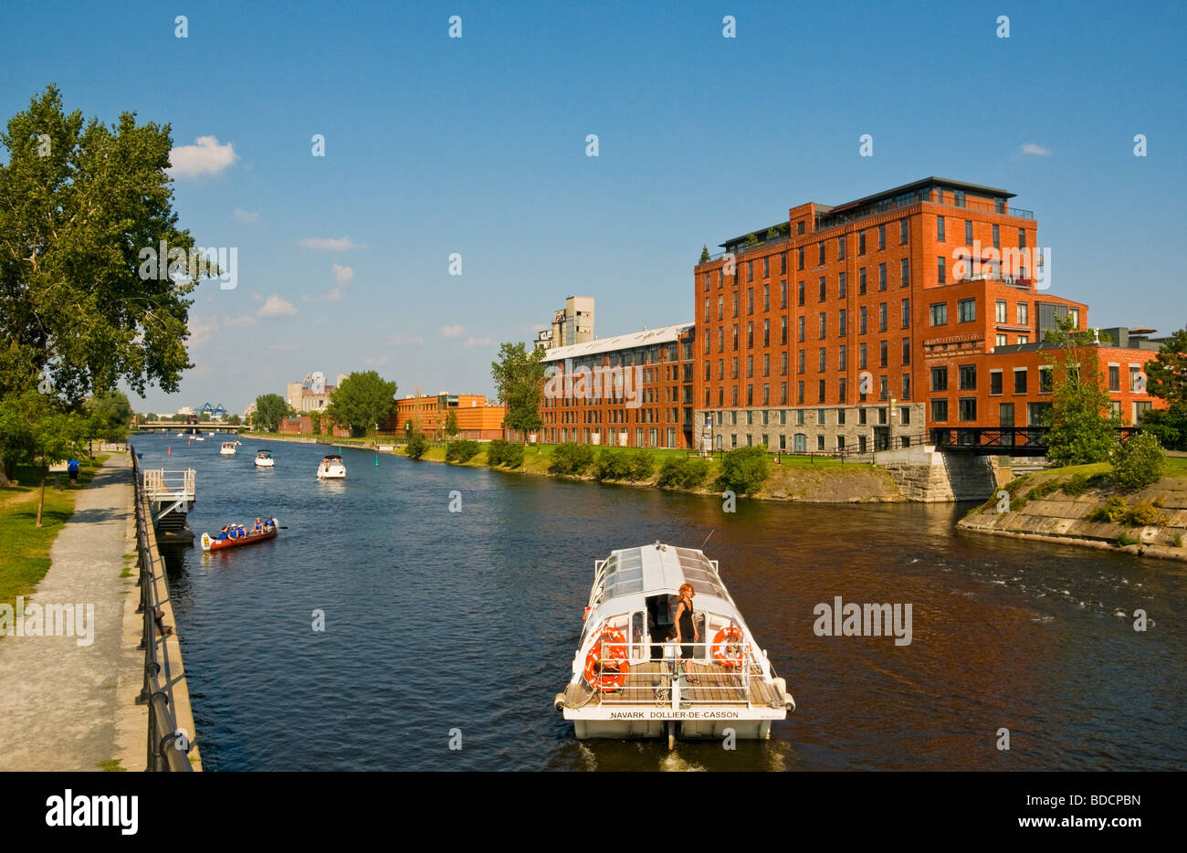 Bateau d'Excursion excursions le long Canal Lachine Montréal Canada Banque D'Images