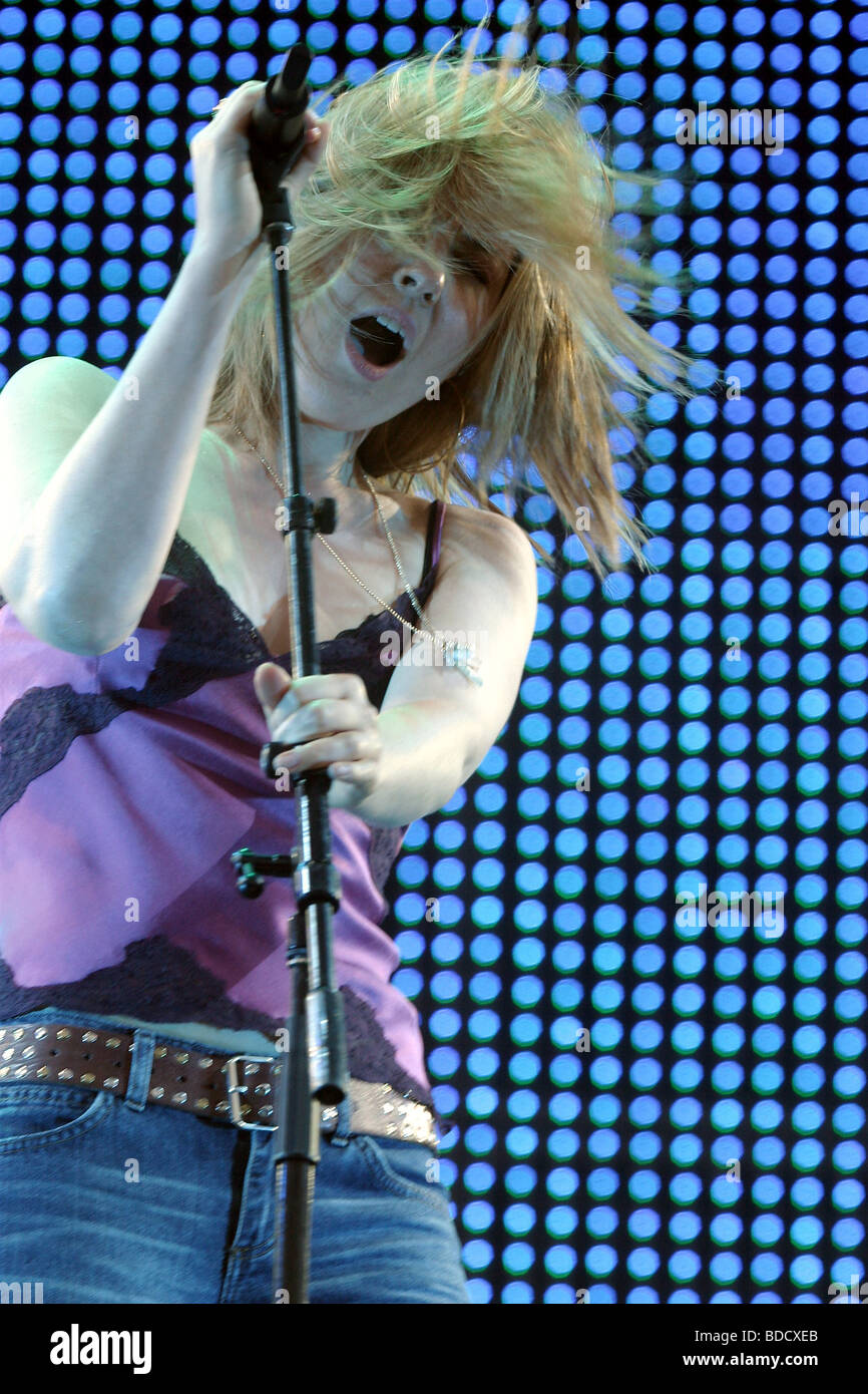 DIDO - chanteuse pop britannique au Festival V à Chelmsford, en Angleterre, le 22 août 2004 Banque D'Images