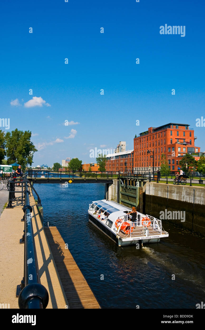 Bateau d'Excursion excursions le long Canal Lachine Montréal Canada Banque D'Images