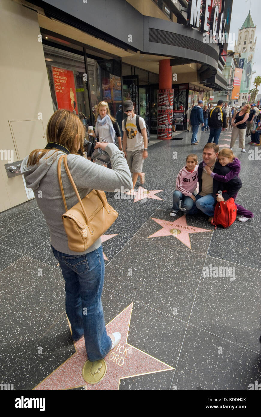 Les touristes à Walk of Fame de Hollywood Boulevard, Hollywood, Californie, USA Banque D'Images