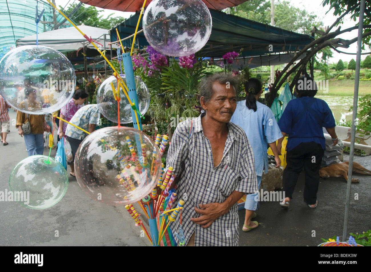 Dans un marché vendeur bulle à Bangkok en Thaïlande Banque D'Images