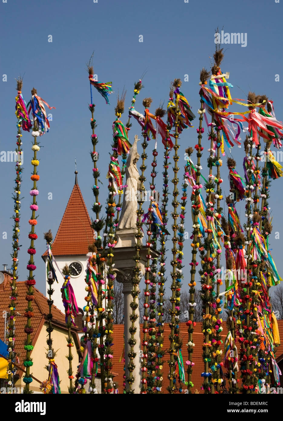 Le dimanche de Pâques, le plus grand concours de palmiers à Lipnica Murowana, Pologne Banque D'Images