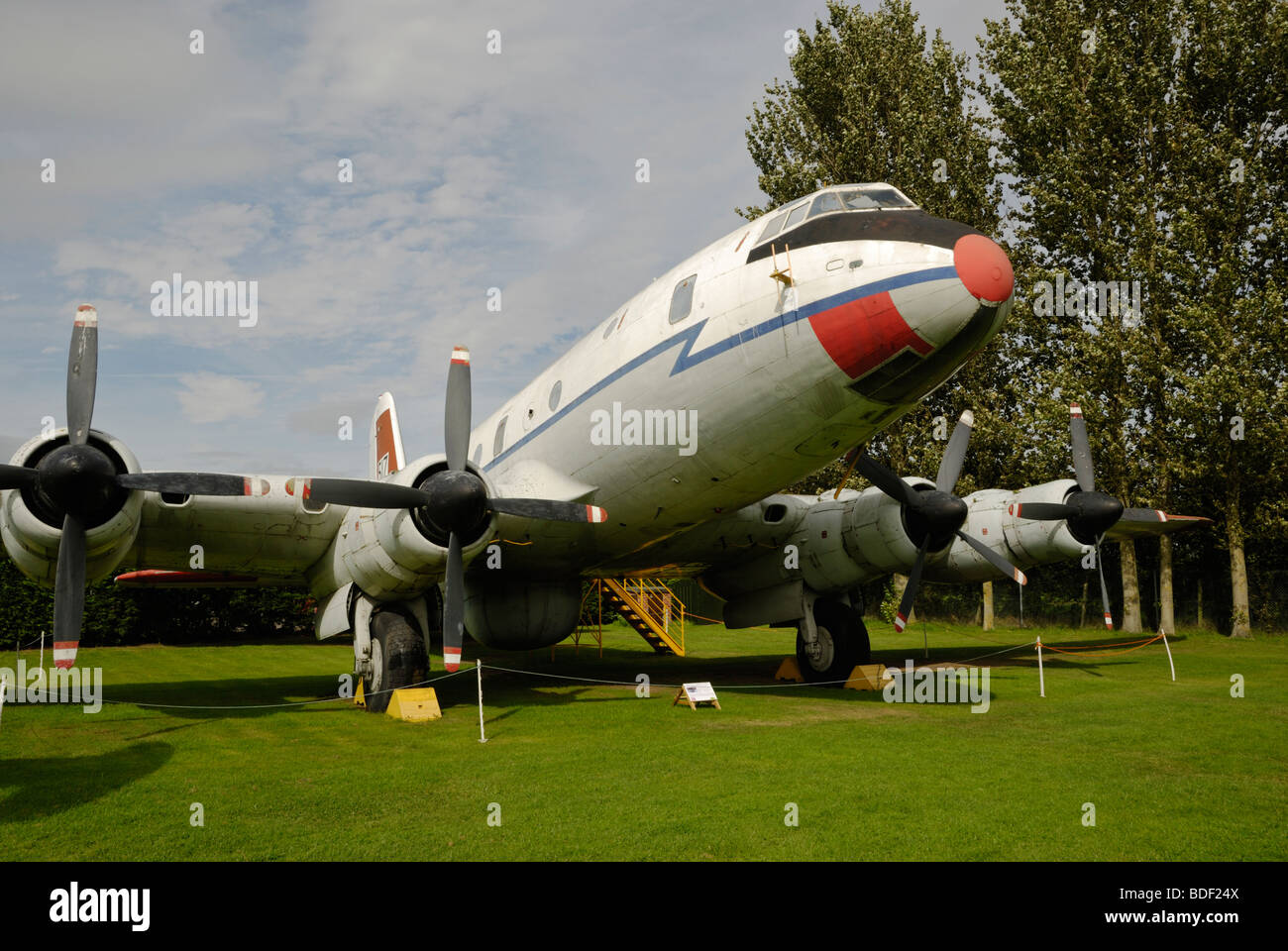 Handley Page Hastings T5 avions exposés au Musée de l'air de Newark, Nottinghamshire, Angleterre. Banque D'Images