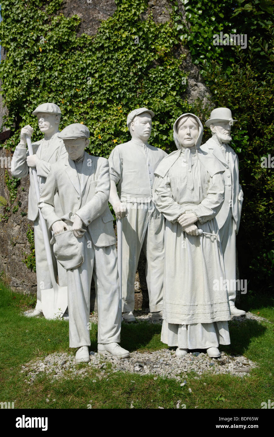 Un monument aux anciens travailleurs hors de l'Argile de Chine ' ' museum près de St.Austell à Cornwall, Angleterre, Royaume-Uni Banque D'Images