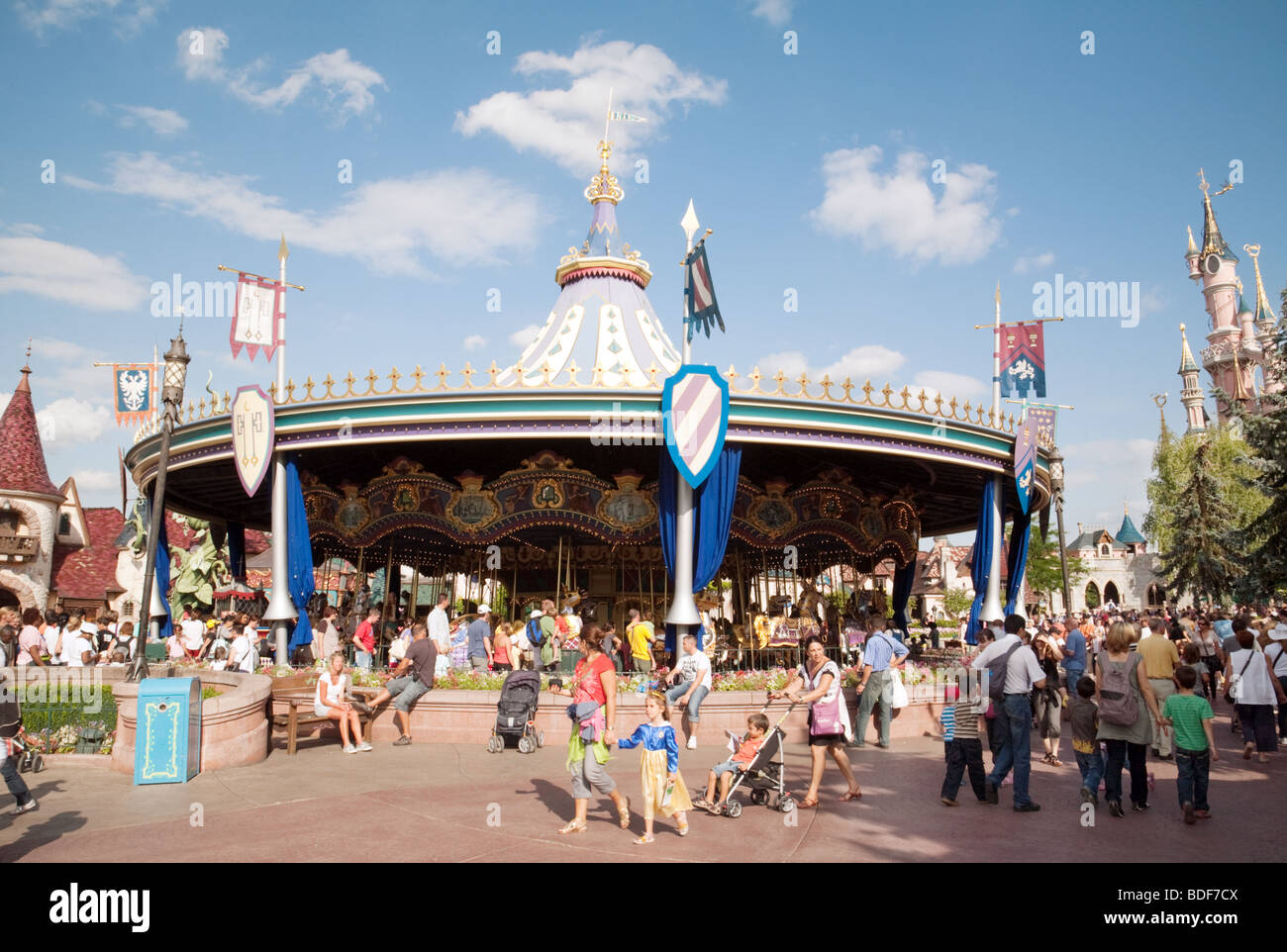 Disneyland Paris, scène au grand carrousel, France , Europe Banque D'Images