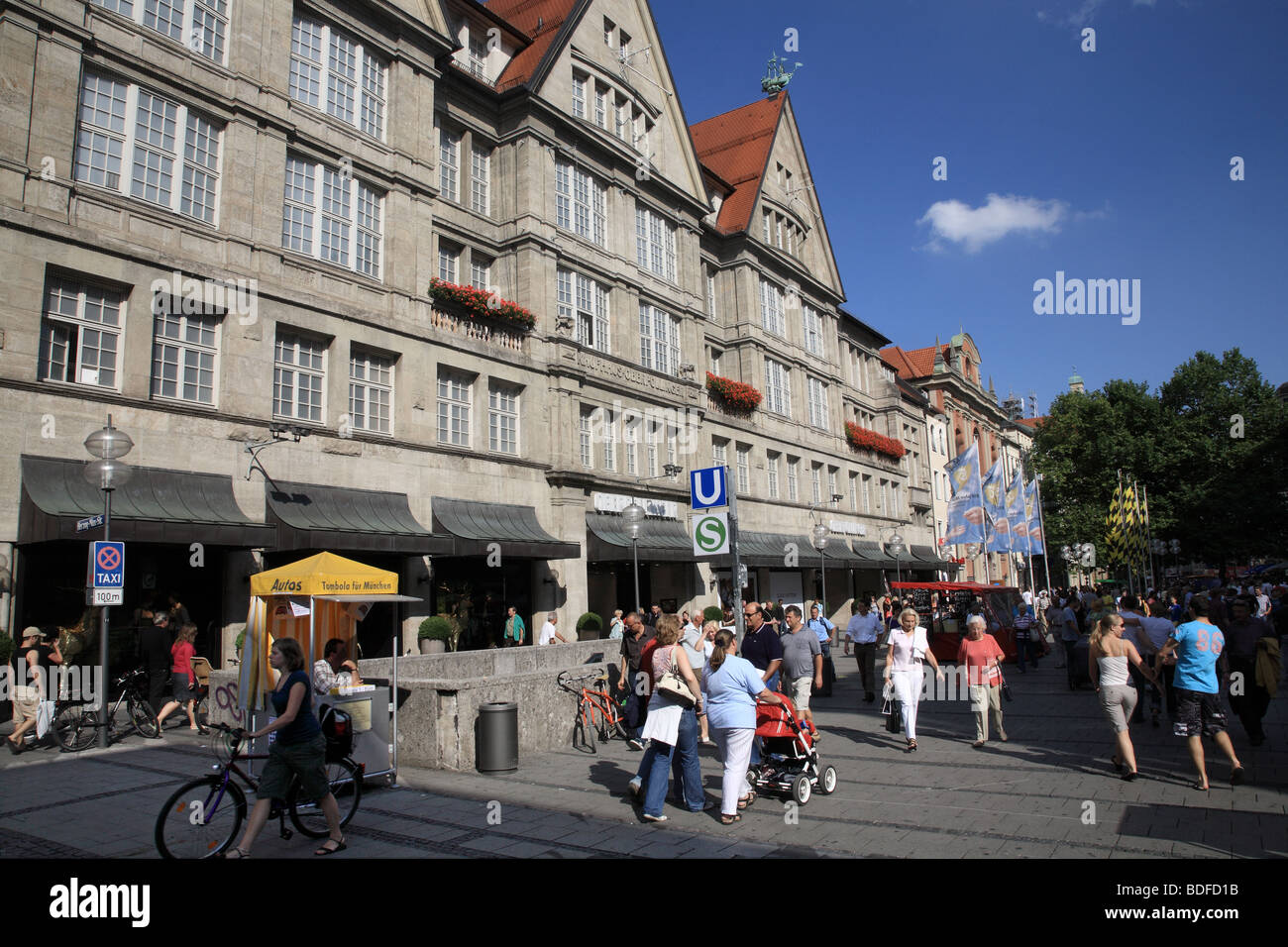 Munich Haute-bavière Allemagne Kaufingerstrasse rue rue Kaufinger Banque D'Images