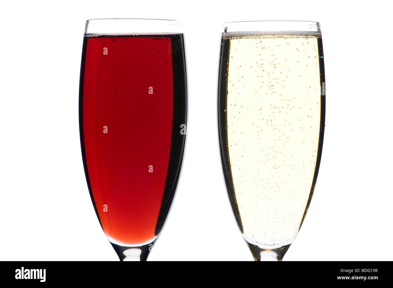Objet sur blanc - verres de champagne close up Banque D'Images
