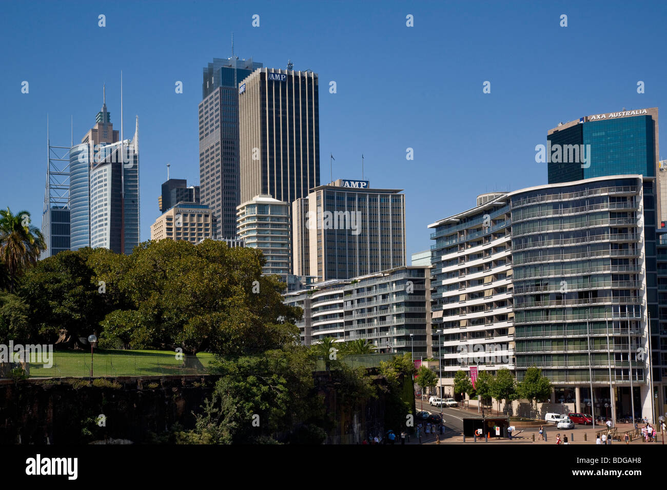 L'Australie, NSW, Sydney, vue sur Macquarie Street grande hauteur et le Royal Botanic Garden Banque D'Images