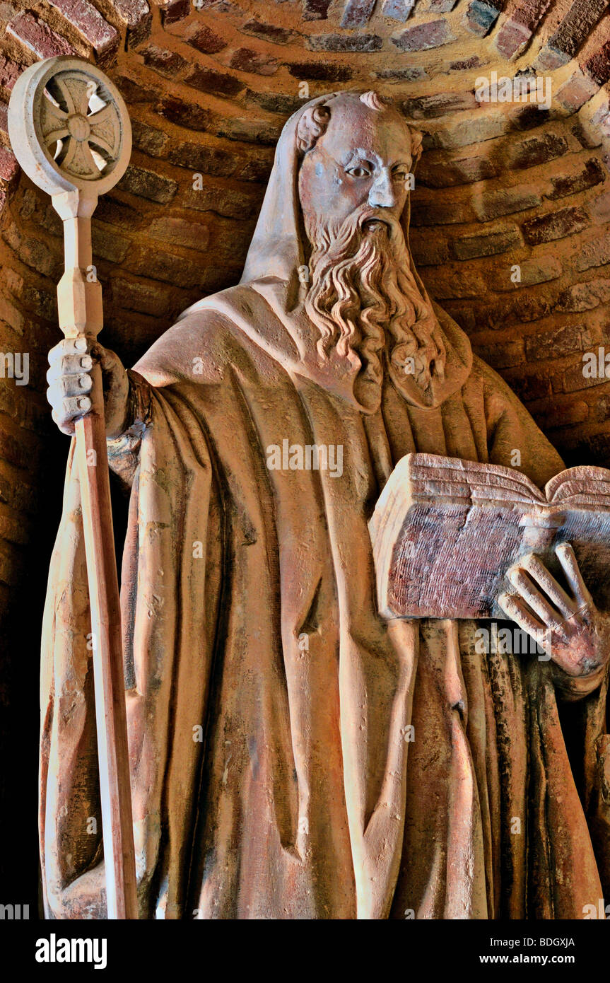 L'Espagne, Saint James Way : Saint Benoît dans l'entrée de la Museu de Arte Sacra San Benedito à Sahagún Banque D'Images