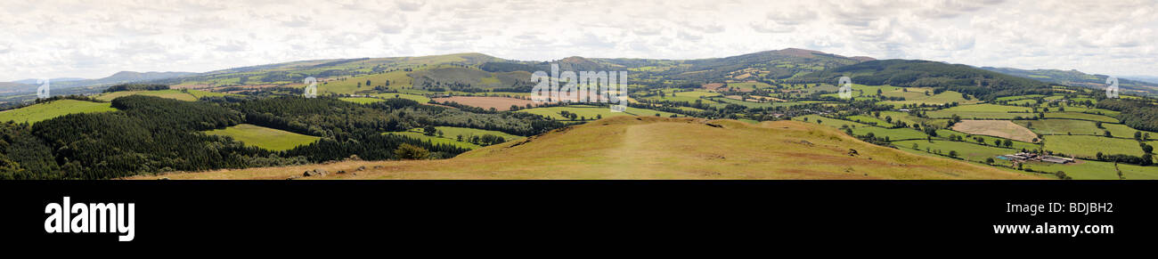 Pontesford hill Banque de photographies et d’images à haute résolution ...