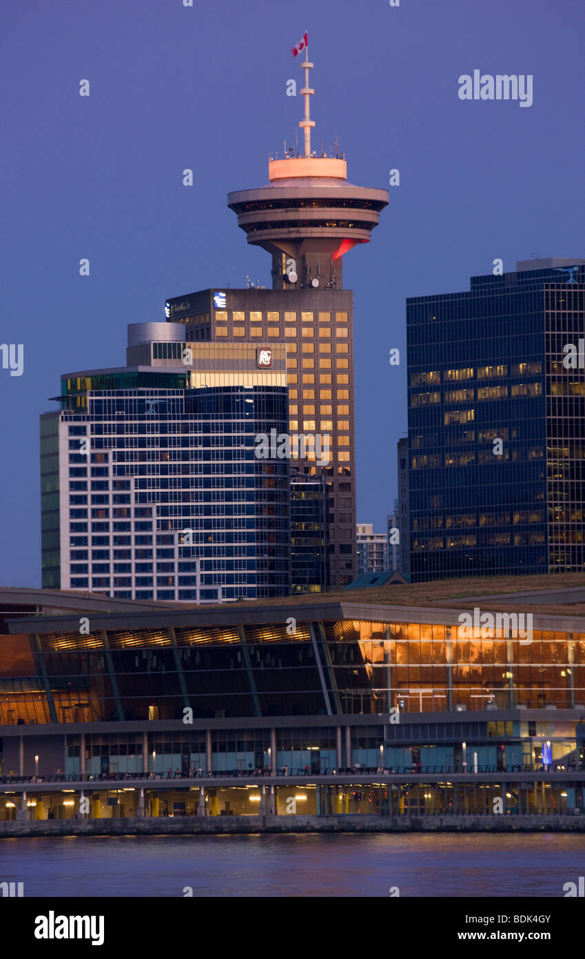 Coal Harbour et du centre-ville de Vancouver de Stanley Park, British Columbia, Canada. Banque D'Images