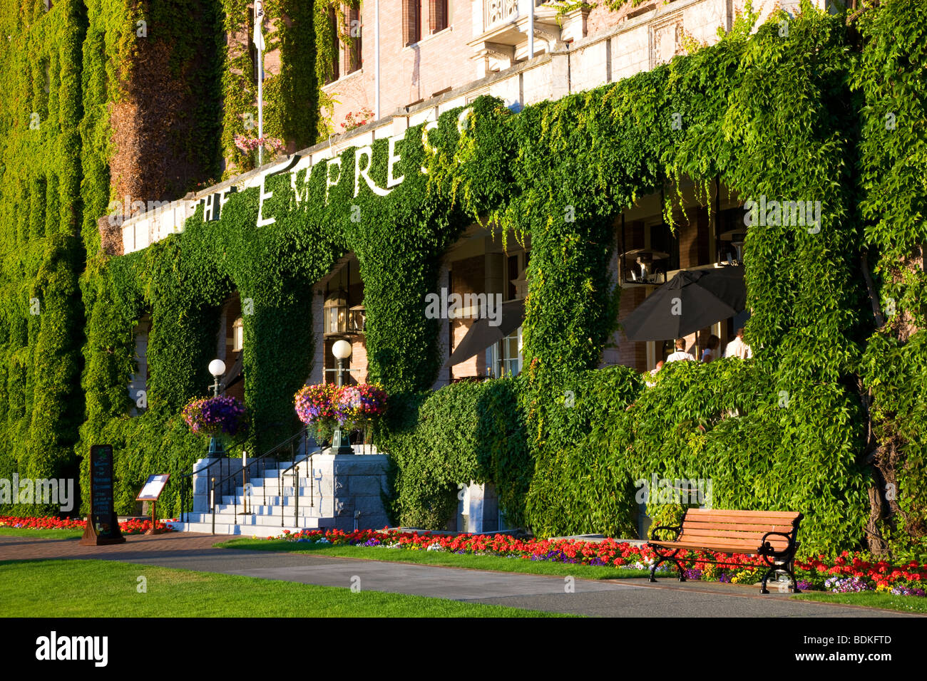 L'Empress Hotel historique situé sur l'arrière-port, Victoria, île de Vancouver, Colombie-Britannique, Canada. Banque D'Images