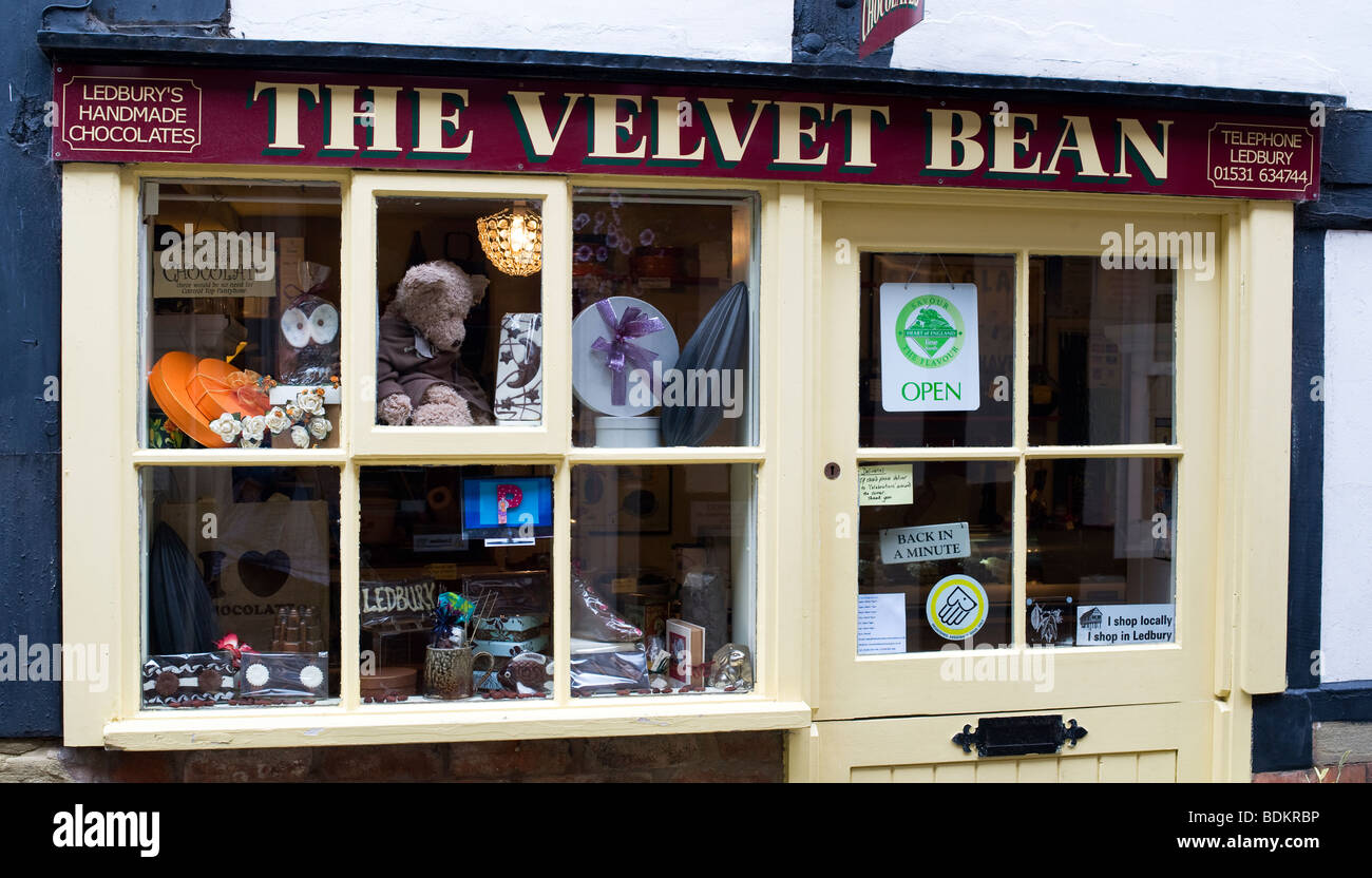 La fève de velours boutique de chocolat, church lane Ledbury, Herefordshire, Angleterre Banque D'Images