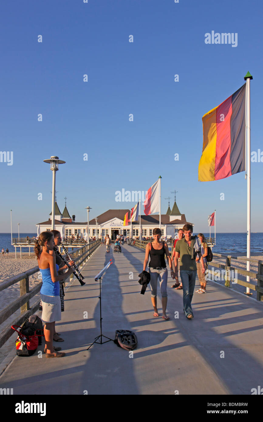 Pier, Nice, l'île d'Usedom, Mecklembourg-Poméranie-Occidentale, Allemagne du Nord Banque D'Images
