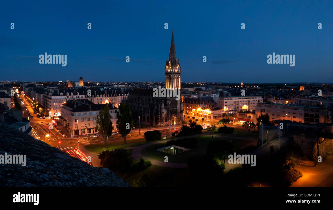 Caen normandie skyline by night Banque D'Images