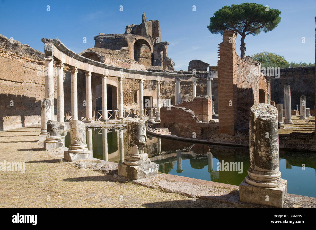 Tivoli, la Villa Adriana, théâtre, Teatro Marittimo Banque D'Images