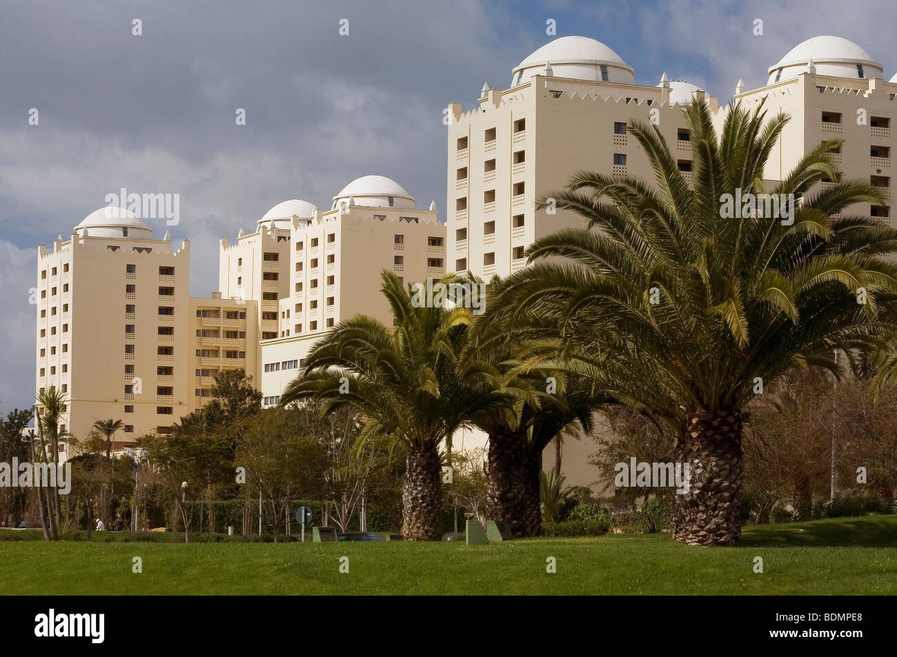 Algarve, Hôtels, Praia da Rocha, Strand zwischen 2124 und Alvor, Algarve, Faro, région, l'hôtel La façade Banque D'Images