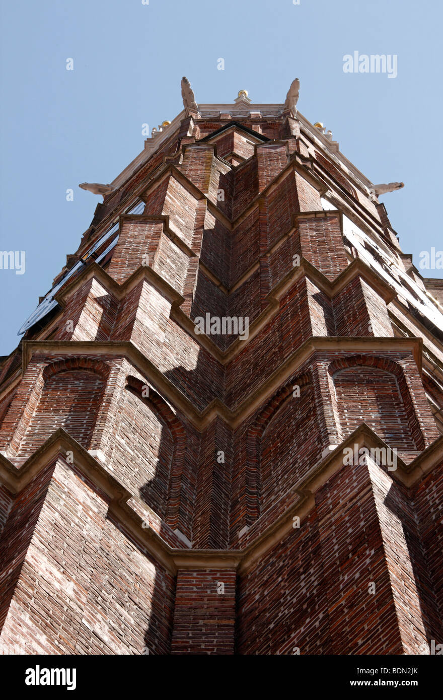 Landshut, Stifts- und église paroissiale Saint Martin, Turm von Südwesten, Aufblick Banque D'Images