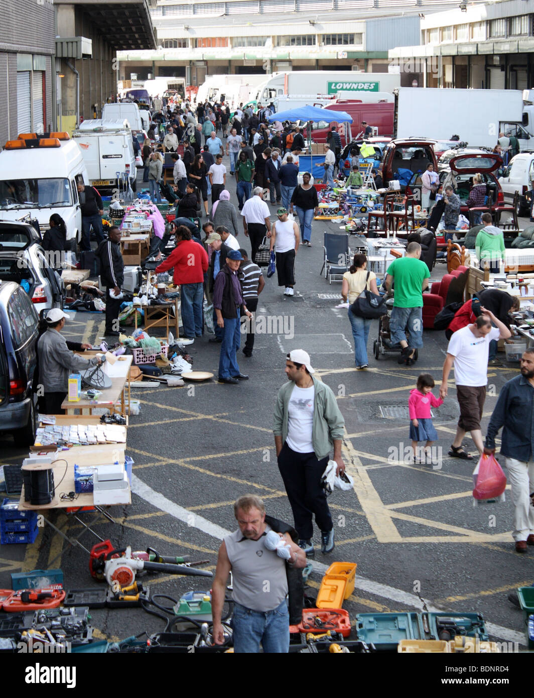 Birmingham dimanche marché, appelé "carton". Vous pouvez achetez et vendez UK 2009 Banque D'Images