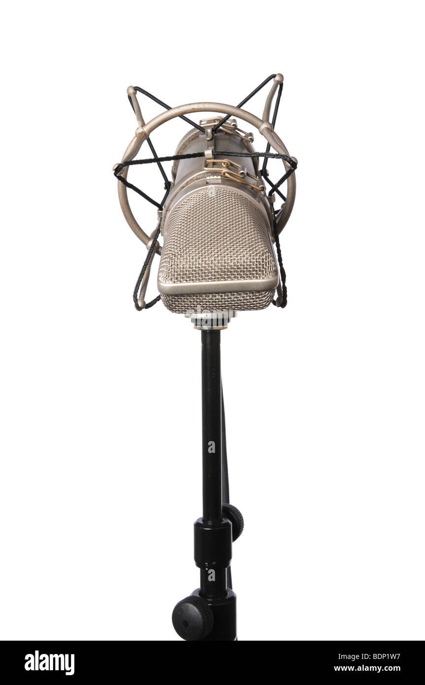 Vintage microphone professionnel isolé sur fond blanc Banque D'Images