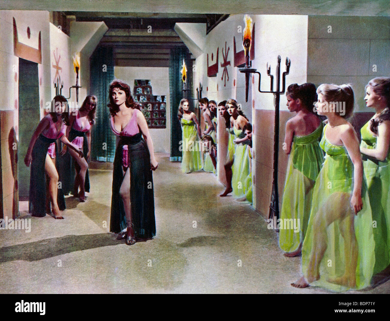 Le guerrier EMPRESS 1960 Columbia film avec Tina Louise - titre original Saffo, lesbo di venere Banque D'Images