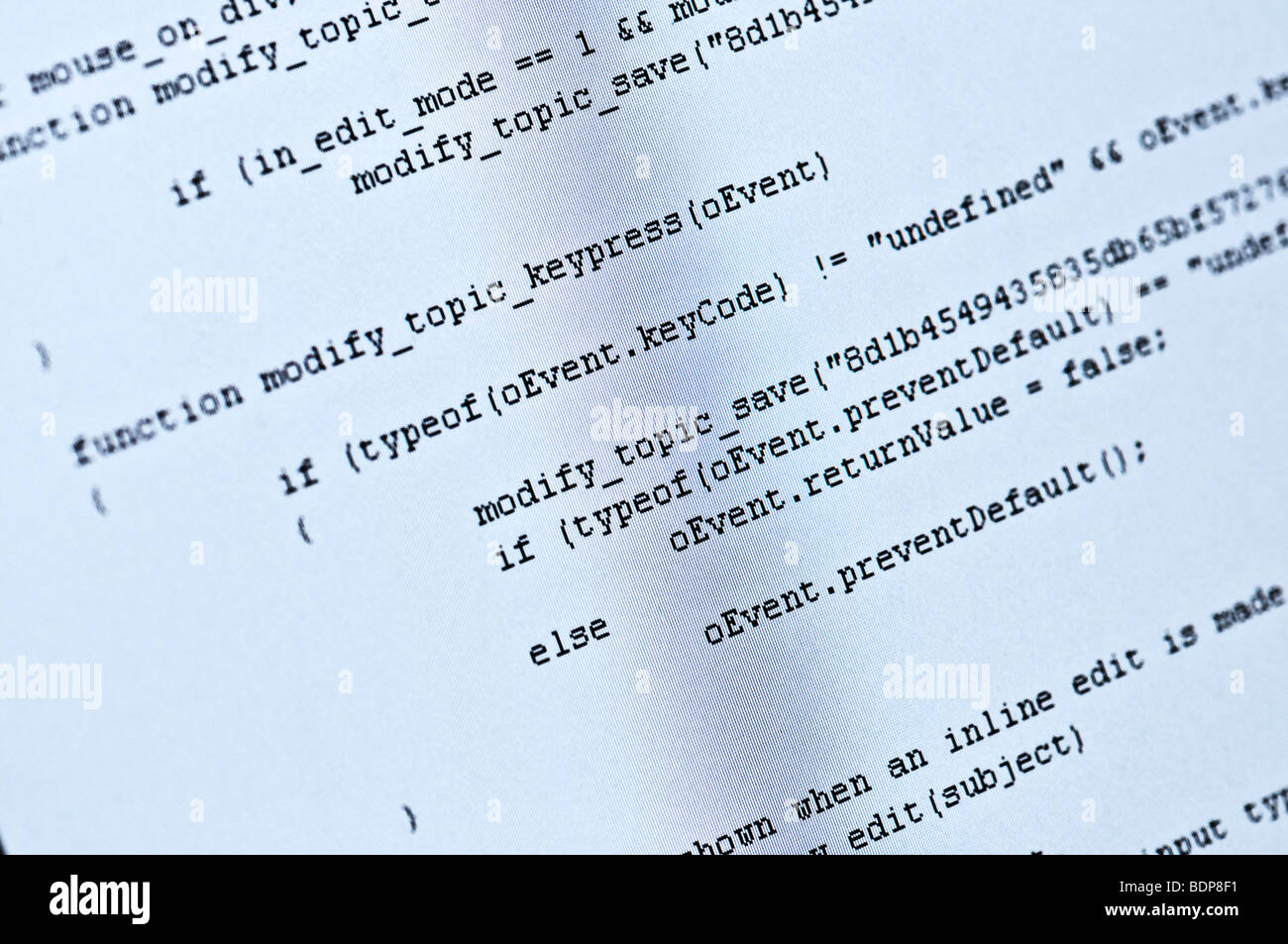 Résumé Le code du programme sur l'écran de l'ordinateur Banque D'Images