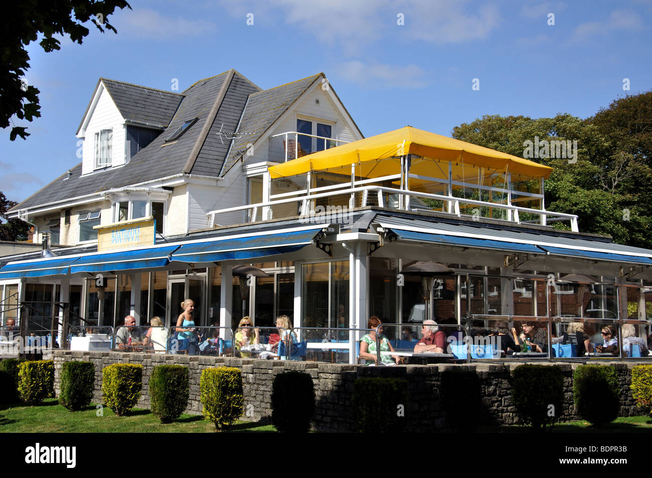 Le Boathouse Cafe, le Quomps, Christchurch Quay, Christchurch, Dorset, Angleterre, Royaume-Uni Banque D'Images