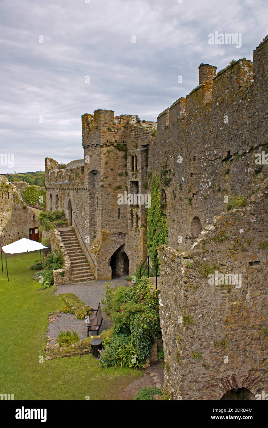 Château de Manorbier dans l'ouest du pays de Galles Pembrokeshire Banque D'Images