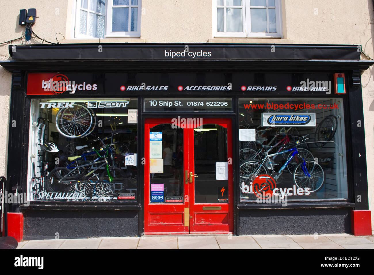 La façade extérieure du magasin de bicyclettes à Brecon Powys Pays de Galles UK Banque D'Images