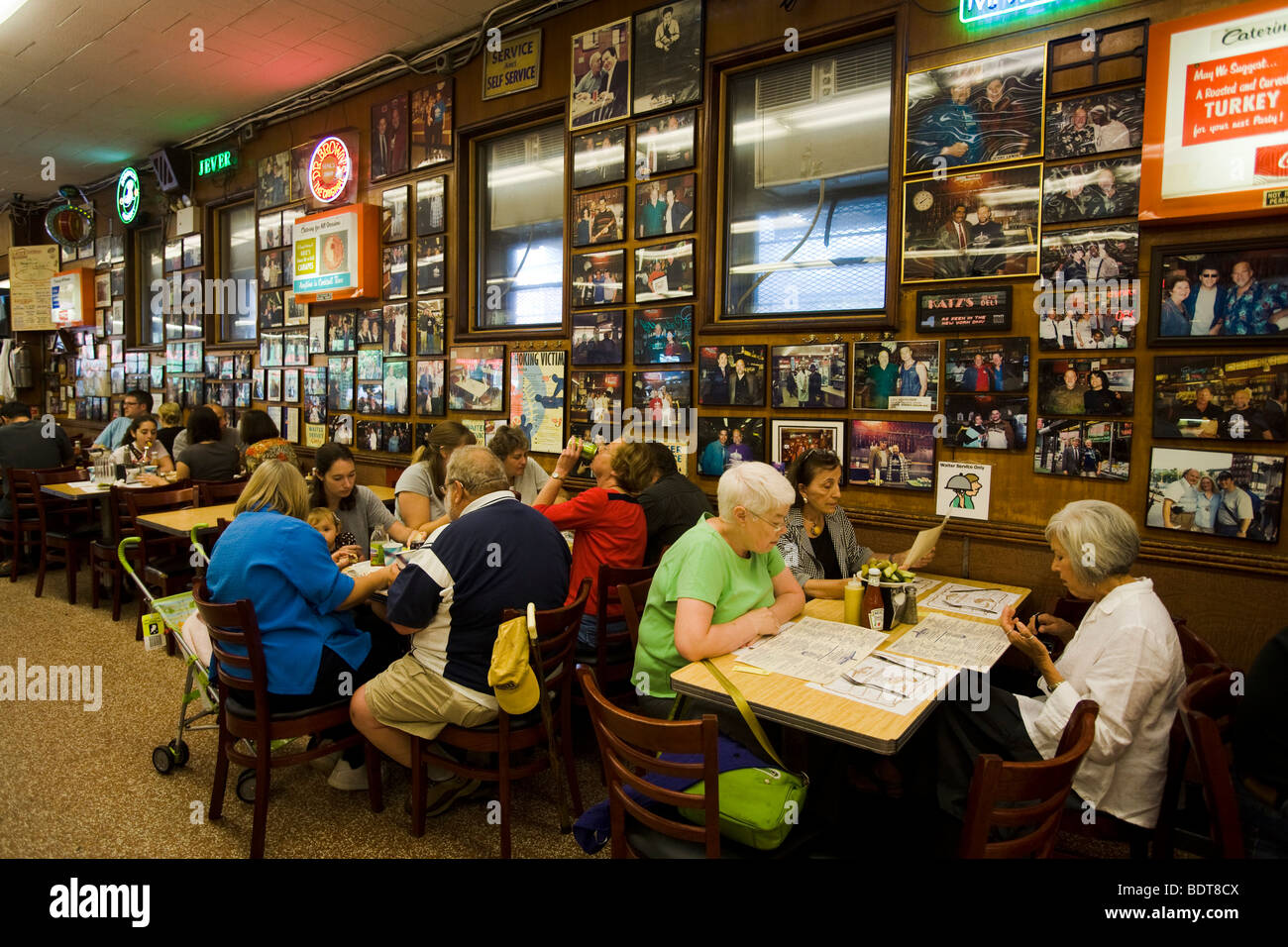 Katz's Delicatessen. Manhattan, New York City, États-Unis d'Amérique Banque D'Images