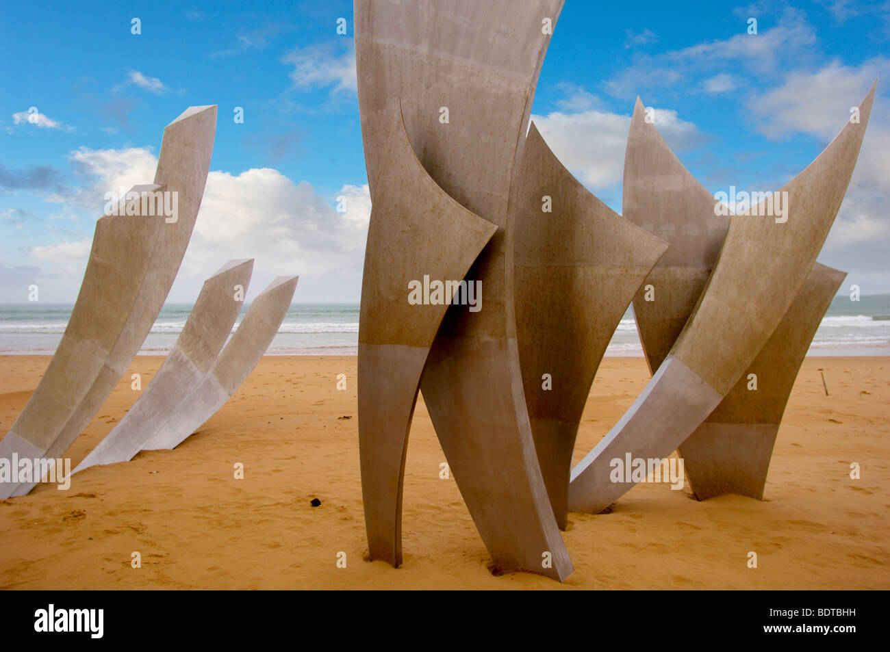 - Anibre Braves Leas Bannon sculptures sur Omaha Beach - Normandie France Banque D'Images