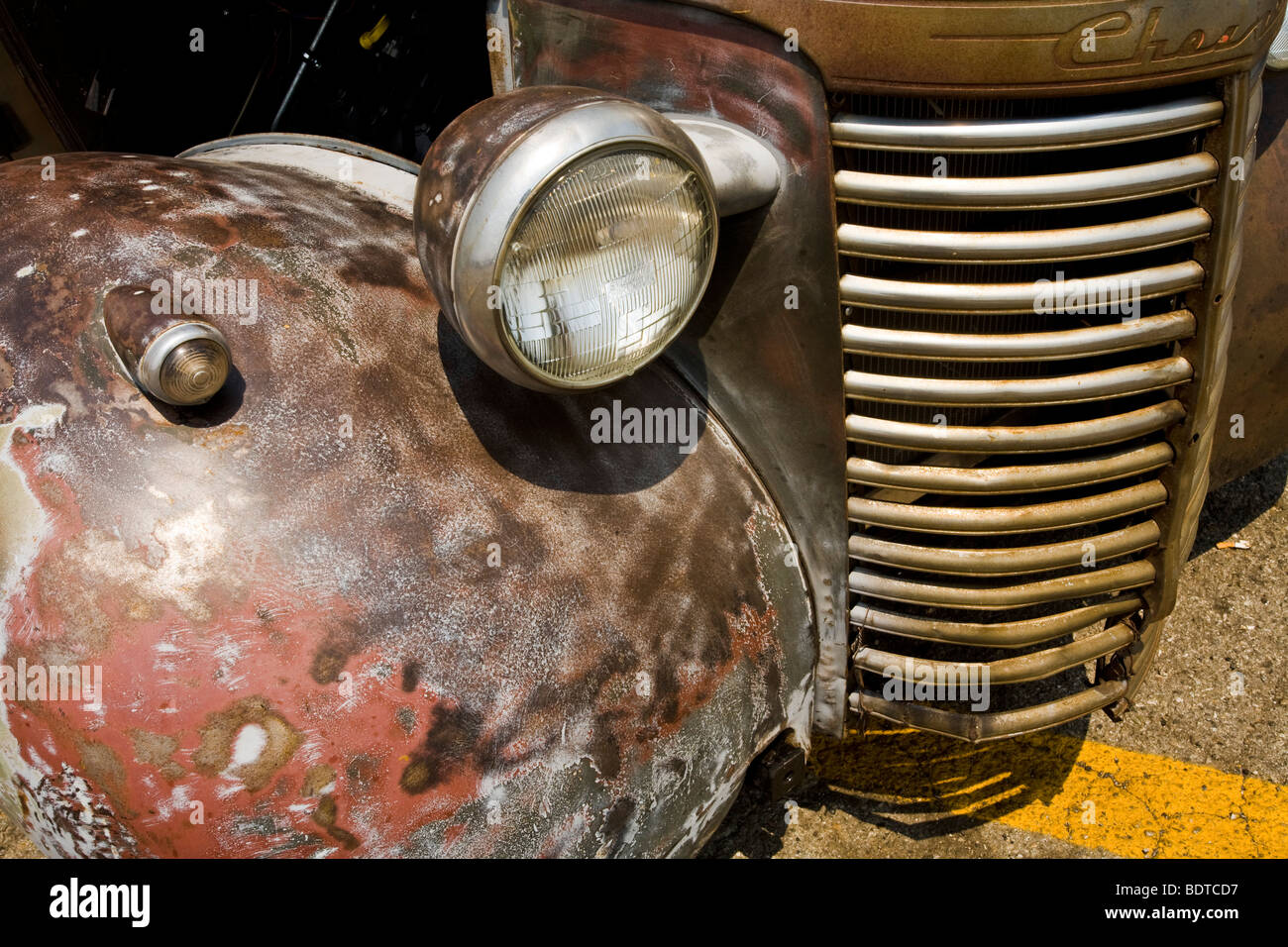Vieille voiture, Pomona Swap Meet pour l'automobile, un amateur d'antiquités Banque D'Images