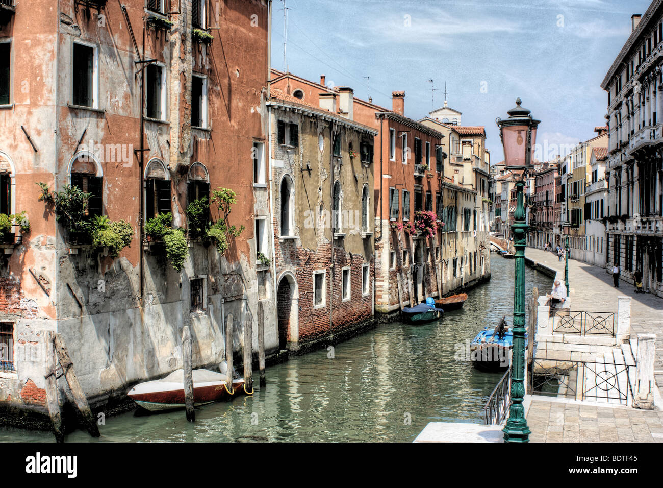 Le Rio della Misericordia, quartier de Cannaregio de Venise, Italie (HDR - High Dynamic Range image) Banque D'Images