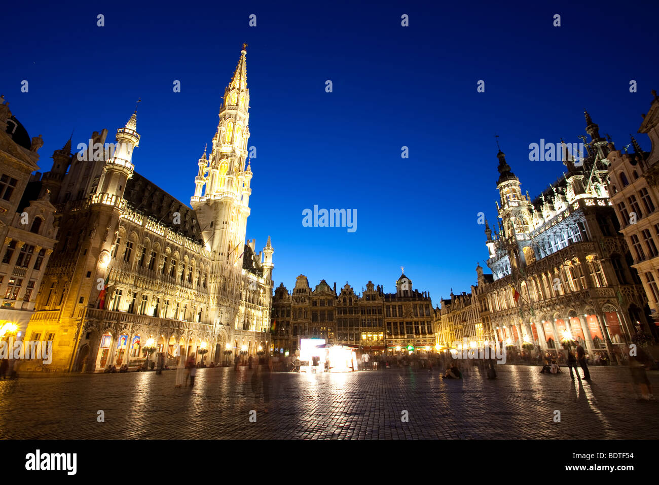 Photo de nuit de la Grand Place ou Grote Markt, à Bruxelles, Belgique Banque D'Images