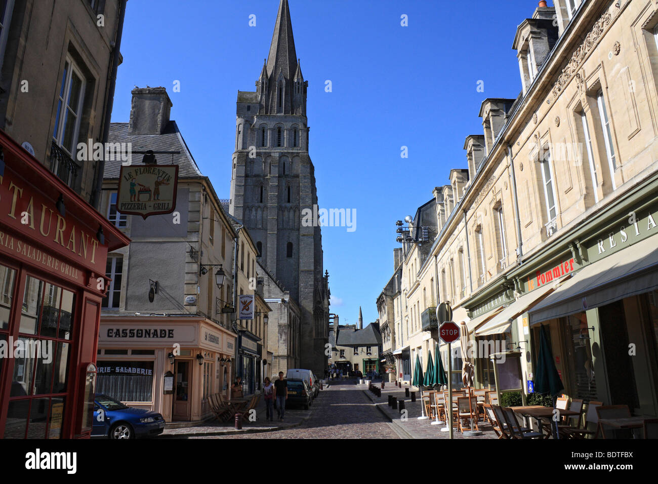 La cathédrale de Bayeux, Cathédrale Notre-Dame de Bayeux, Normandie, France. Page d'accueil d'origine de la Tapisserie de Bayeux Banque D'Images