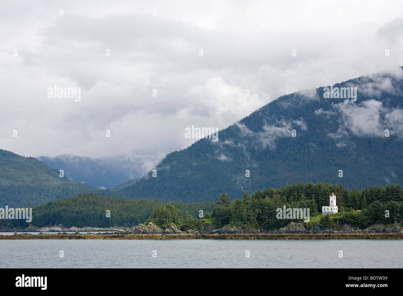 Sentinel-Island Leuchtturm - Vue de Canal Lynn / Zw. Skagway Juneau - Alaska & Banque D'Images