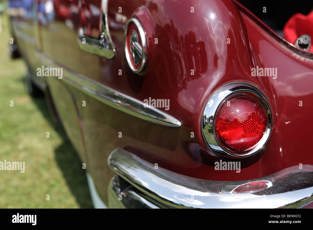 1952 Pontiac Chieftain Deluxe feu arrière. Smithville, Indiana car show. Banque D'Images