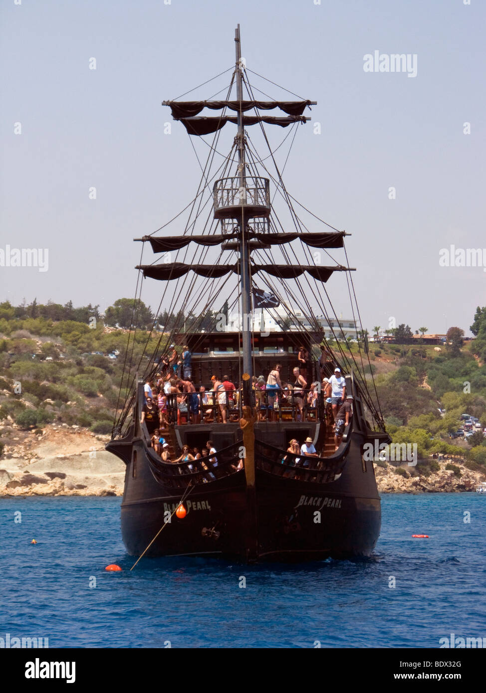 Le Black Pearl, un navire de croisière de jour touristique à Ayia Napa, Chypre. Banque D'Images