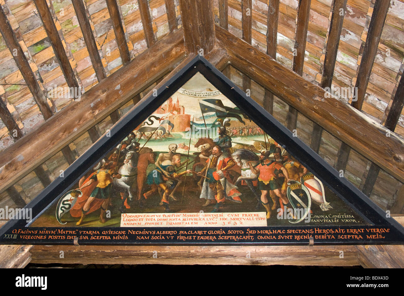 400 ans, les peintures de Spreuer Pont sur la Reuss, plus vieux pont de Lucerne, Suisse, construit en 1407. Banque D'Images
