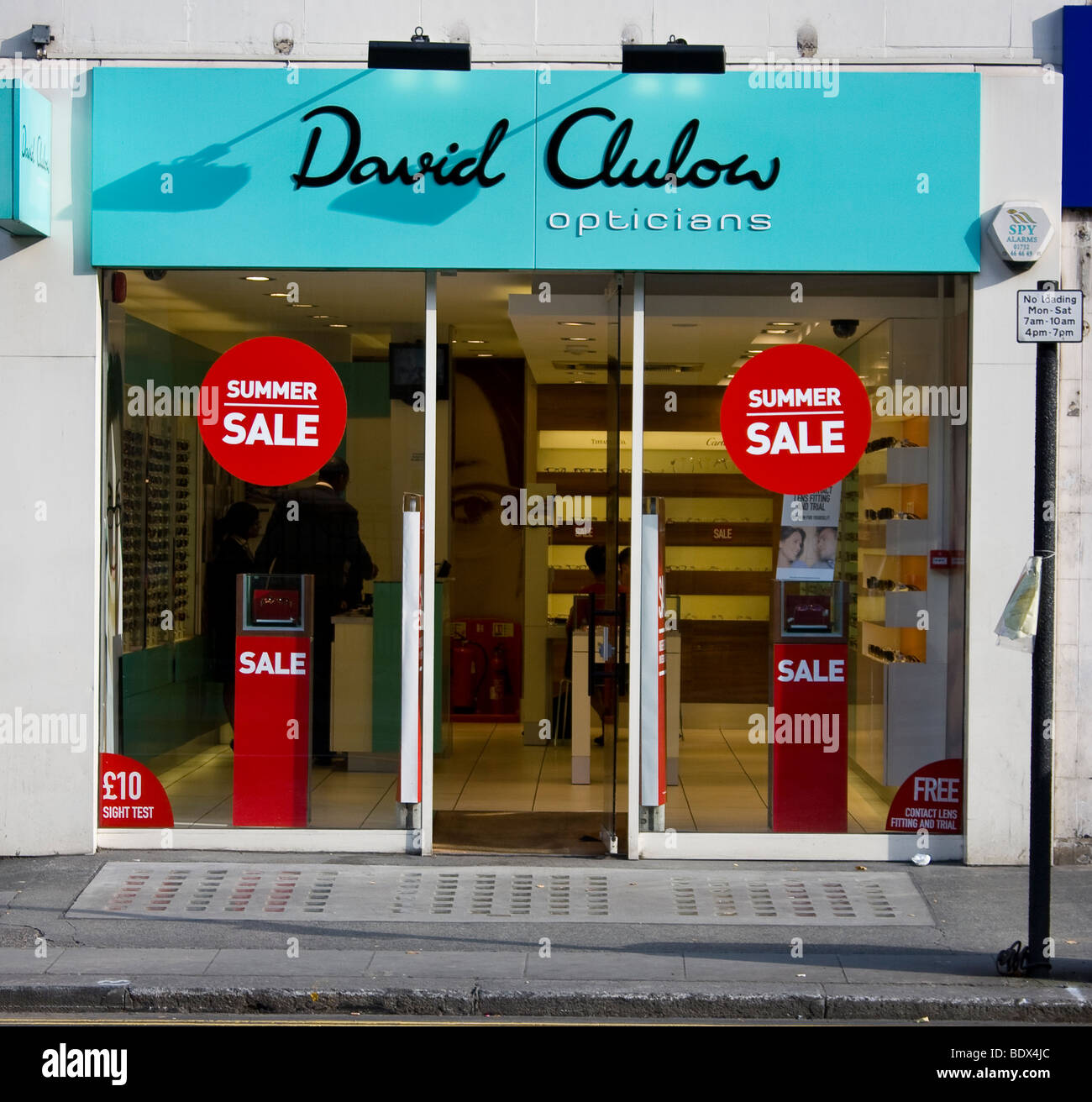 Avant de David Clulow shop vu de King's Road Banque D'Images