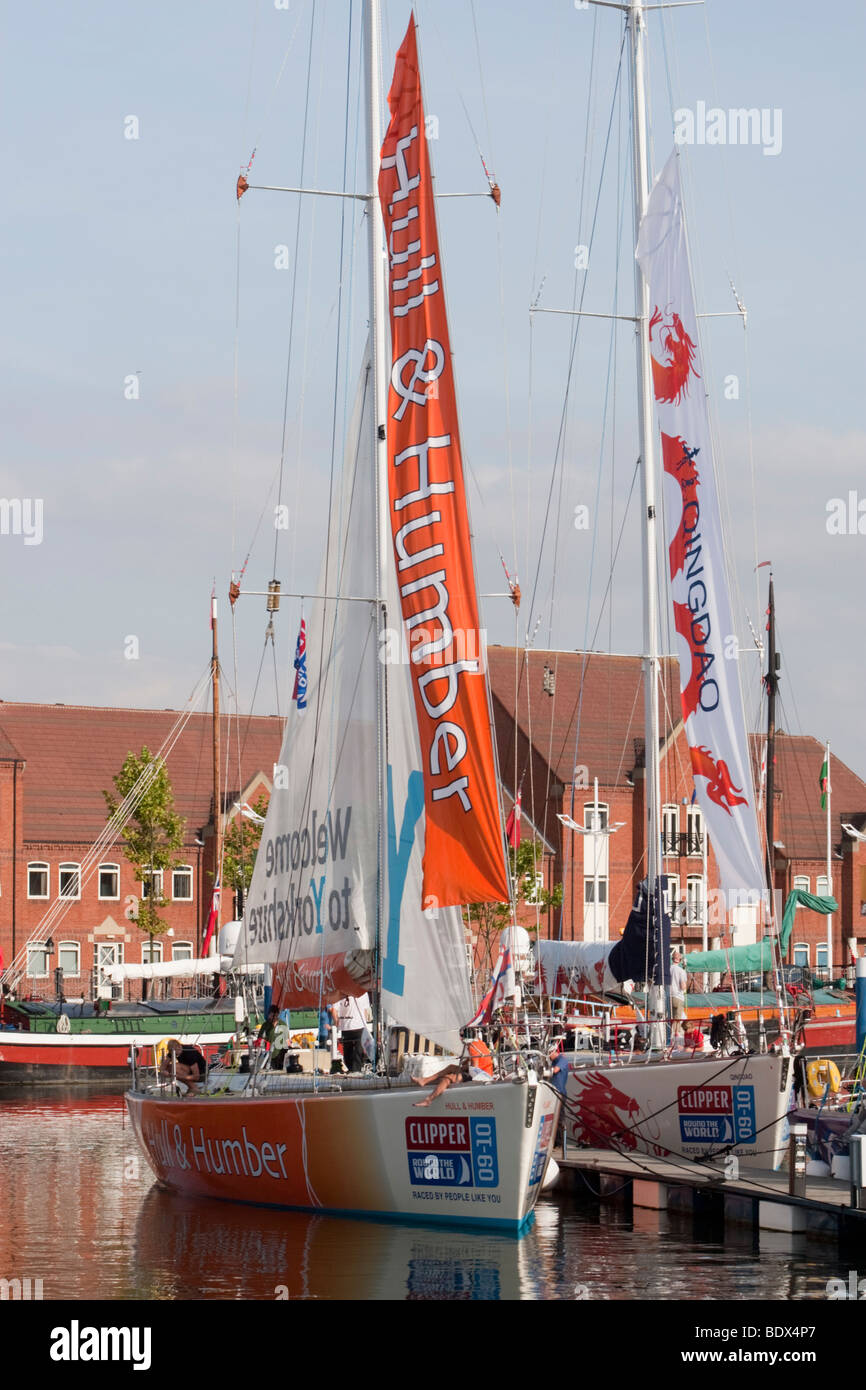 Yachts dans le port de plaisance de Hull se préparer pour le début de la Clipper Round the World Race 09-10 Banque D'Images