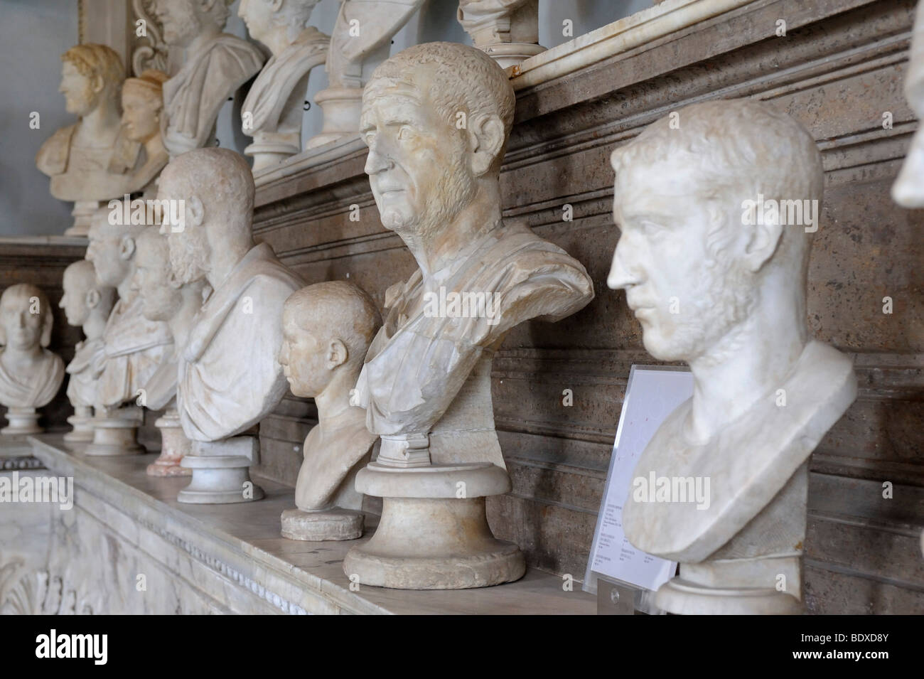 Divers bustes en marbre, Musées du Capitole, Rome, Italie, Europe Banque D'Images