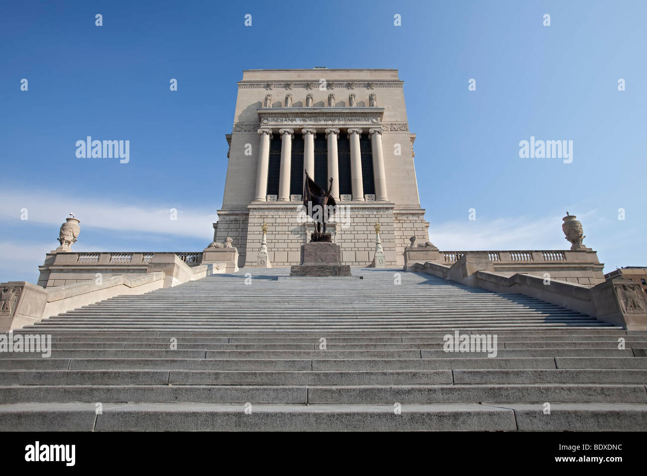 Indianapolis, Indiana - Le monde de l'Indiana War Memorial. Banque D'Images