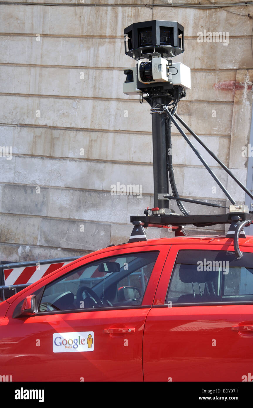 Appareil photo Google Voiture, Piazza della Liberta, Vieille Ville, Ostuni, Brindisi Province, Région des Pouilles, Italie Banque D'Images