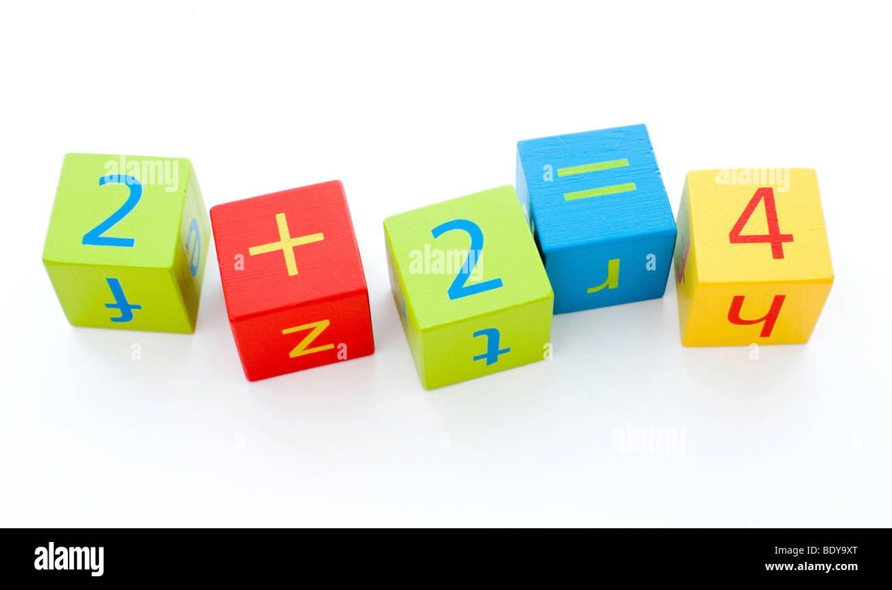 Blocs de construction de l'enfant montrant une somme correcte Banque D'Images