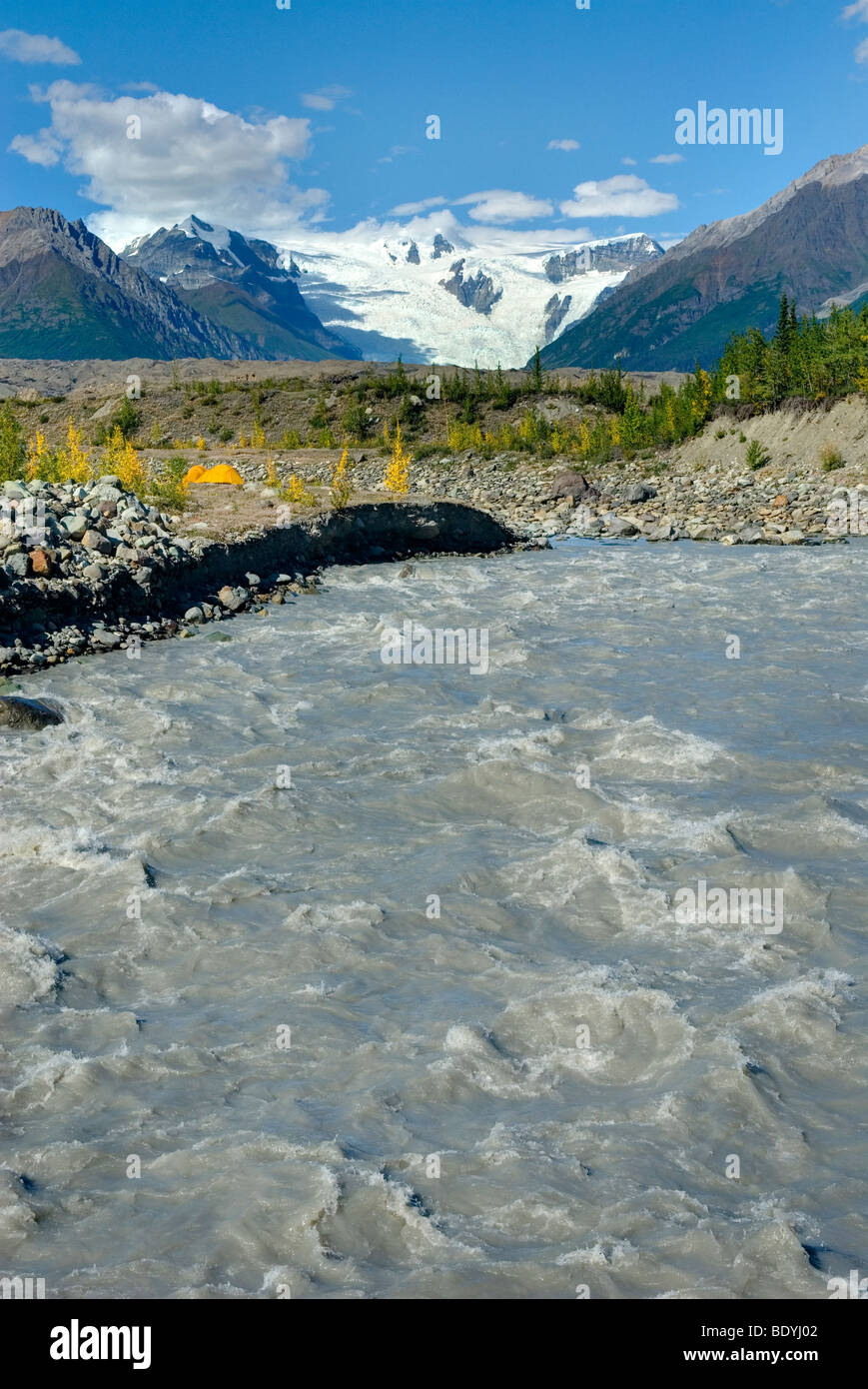 Kennecott River chargée de limon glaciaire ou farine, Wrangell-St. Elias Alaska Banque D'Images