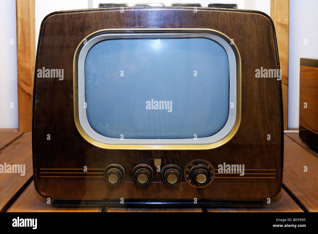 Philips tv noir et blanc Banque de photographies et d’images à haute résolution Alamy