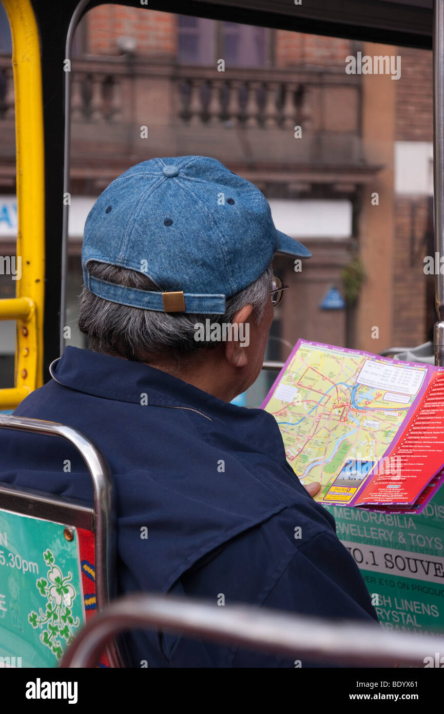 Visiter Belfast dans un bus à toit ouvert 2009 Banque D'Images